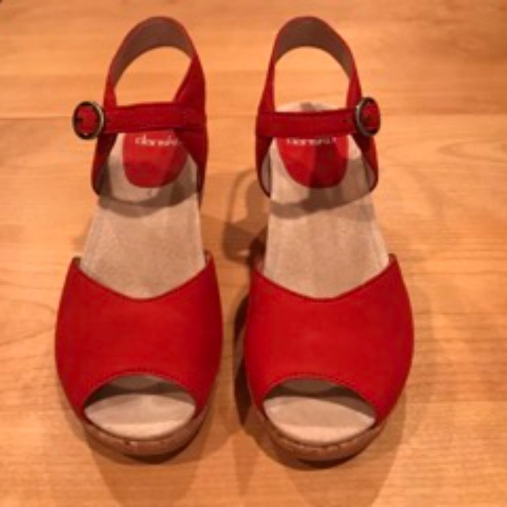 Size 37 Tomato Dansko Charlotte Sandals